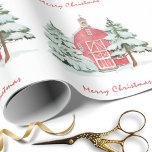 Papel De Regalo Personalizado Green Forest Red Barn Pine Christmas<br><div class="desc">Disfrute de sus regalos en el acogedor encanto de la campiña con este papel de envoltura de personalizable con un granero rojo enclavado en lo profundo de un frondoso pinar. El suelo nevado y las suaves texturas acuáticas evocan las nevadas de Navidades vacacionales rústicas y las clásicas vibraciones de ilustracion...</div>