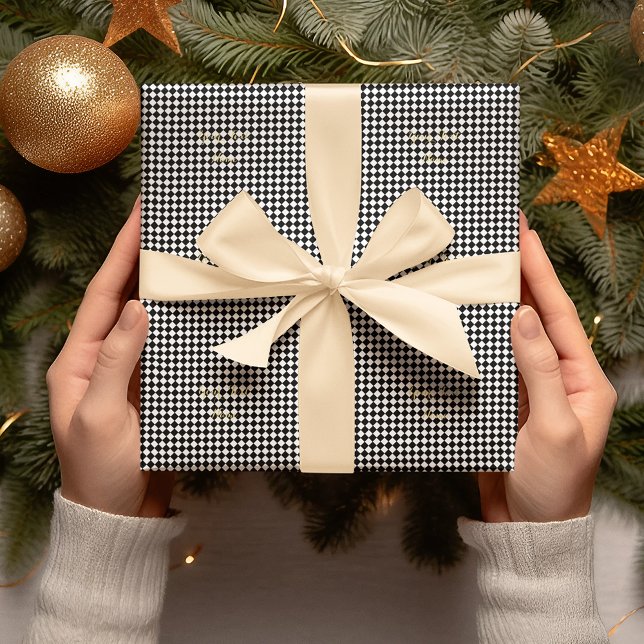 Papel De Regalo Personalizado negro y blanco de verificación Faux  (Black and White Checkered Custom Faux Gold Text Wrapping Paper)