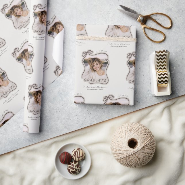 Papel De Regalo Personalized Trendy Bow Photo Graduation (Artesanía)