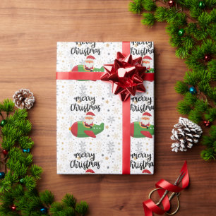 Papel De Regalo Piloto de Papá Noel volando en el cielo con un cop