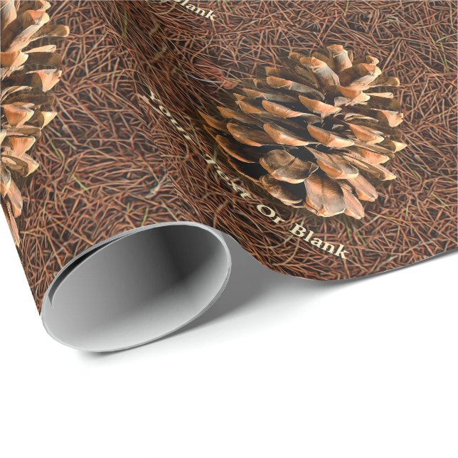 Papel De Regalo Pine Cone Sobre Las Agujas Caídas (Esquina del rollo)