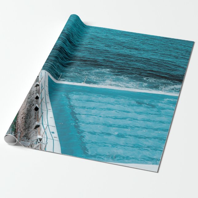 Papel De Regalo Piscina cerca del mar (Desenrollado)
