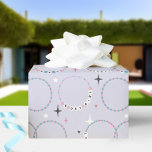 Papel De Regalo Pulseras Beaded Birthday Purple<br><div class="desc">Ilustraciones de brazaletes de amistad con cuentas con "HBD",  "FIESTA DE LET" y texto de "CHICA DE BDAY" rodeados de estrellas sobre fondo violeta claro.</div>