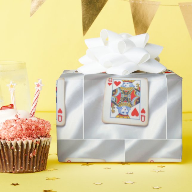 Papel De Regalo Queen of Hearts On White Satin Fabric (Fiesta de cumpleaños )
