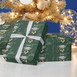 Papel De Regalo Ramas de árbol de pino, bolas verdes Feliz Navidad