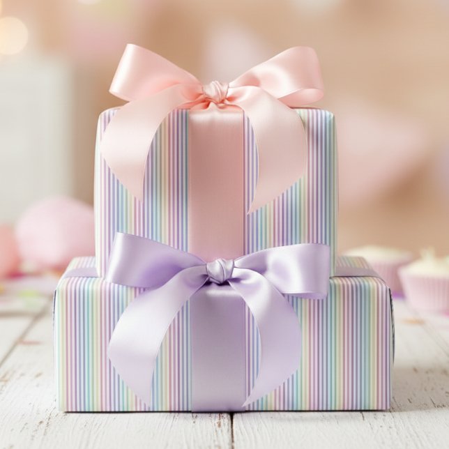 Papel De Regalo Rayas de Arcoíris Chic y de Moda (Trendy Chic Colorful Rainbow Striped Pattern Feminine Birthday Gift Wrap. Multicolored Pinstripes)