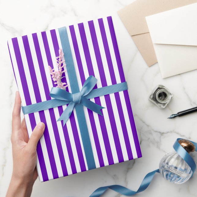 Papel De Regalo Rayas Purpura y Blanco (Regalar)