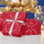 Papel De Regalo Red Merry Christmas from Custom Name<br><div class="desc">Este papel de envoltura presenta una silueta de árbol de Navidad blanco de estilo moderno y minimalista sobre un fondo rojo. El texto blanco de arriba dice: Feliz Navidad. El texto de abajo dice: Desde y sus nombres personalizados o nombre de familia. Haga clic en Personalizar esta plantilla para agregar...</div>