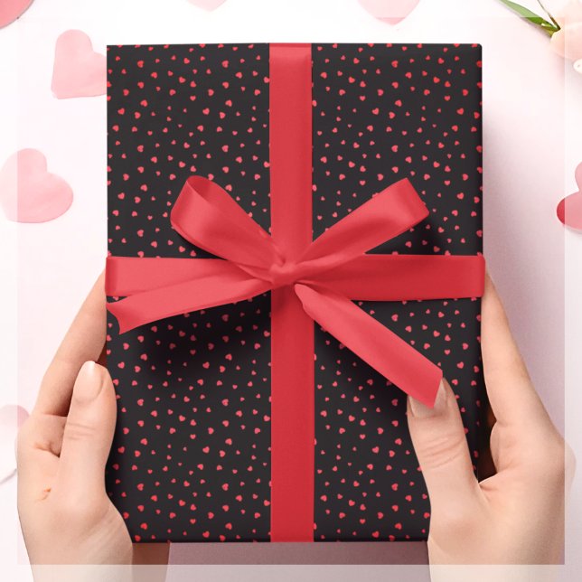 Papel De Regalo Regalo de corazón rojo y negro (Subido por el creador)
