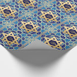 Papel De Regalo Regalo de la Estrella de Oro de David Jewish Holid<br><div class="desc">Hanukkah,  Rosh Hashanah,  Pascua,  Cualquier festividad judía y Relieve metalizado dorado de celebración Estrella de David y Menorah regalo Papel de envolver. Tarjetas de correspondencia y regalos disponibles en las vacaciones judías | Categoría Hanukkah de nuestra tienda.</div>