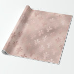 Papel De Regalo Rosa oro y rosa rubor patrón Fleur de Lis<br><div class="desc">Papel de regalo con patrón vintage de flor de lis de París.</div>