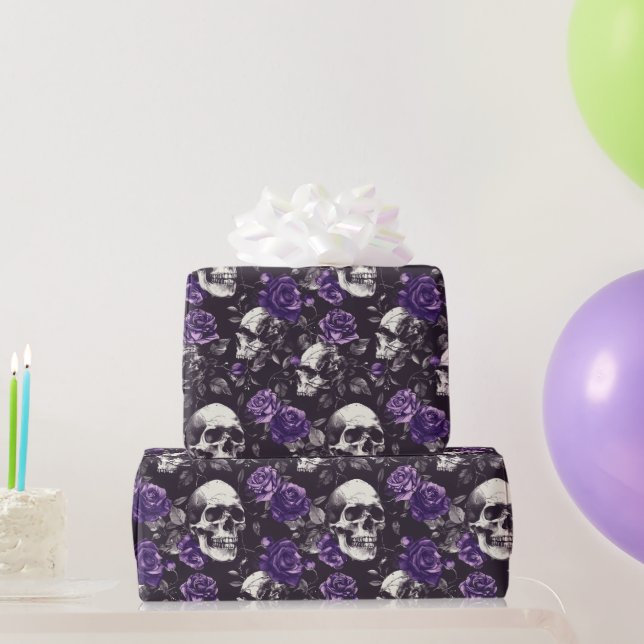 Papel De Regalo Rosas de cráneo gótico negro morado envolviendo pa (Regalos de fiesta)