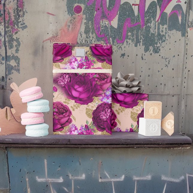 Papel De Regalo Rosas magenta románticos y hojas de oro en foso (Subido por el creador)
