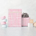 Papel De Regalo Rústico Tejido Patrón moderno Bonito rosa<br><div class="desc">Este moderno diseño de papel envuelto presenta un patrón cruzado a mano en blanco sobre un fondo rosa bonito...  ¡Una magnífica elección para muchas ocasiones!</div>