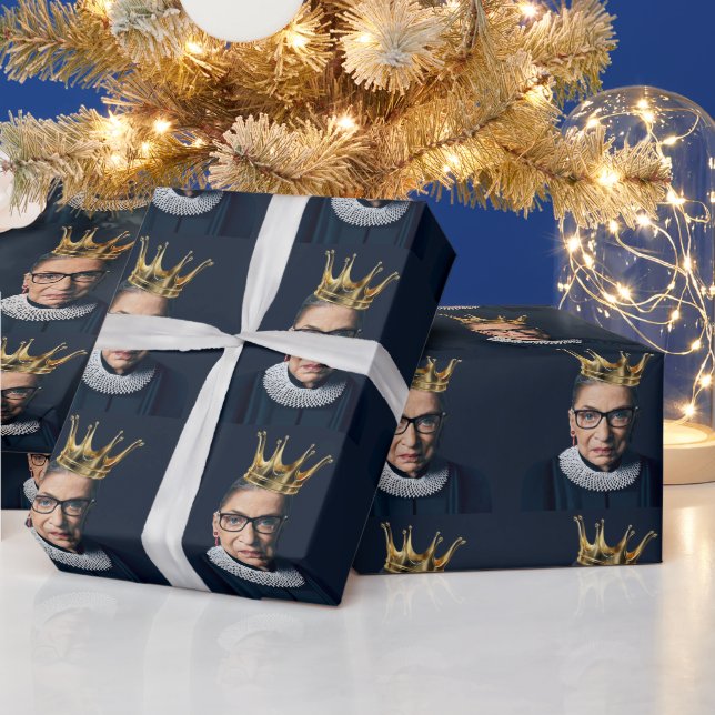Papel De Regalo Ruth Bader Ginsburg con corona de oro (Vacaciones)