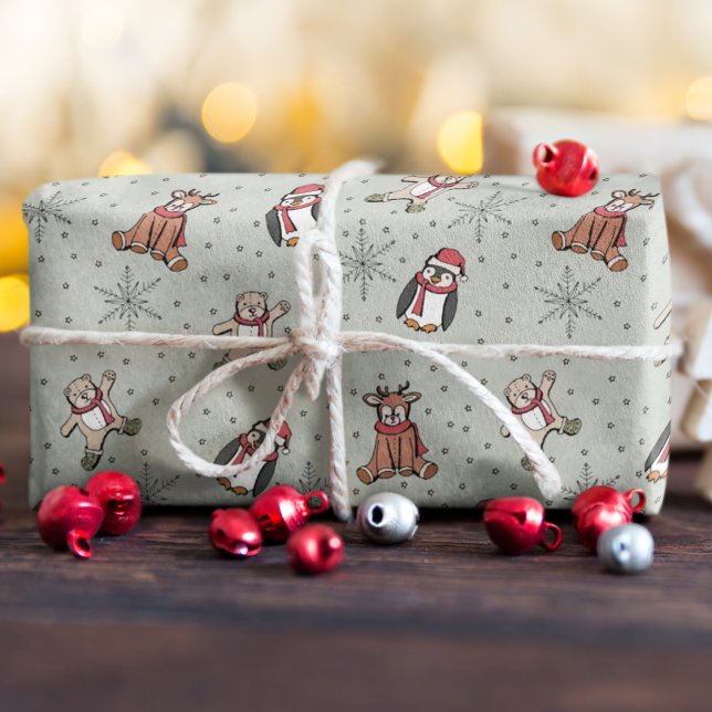 Papel De Regalo Sage Babys primeros animales de invierno de Navida (Baby's First Christmas Winter Animal Sage Wrapping Paper. Hand-Drawn Penguin, Reindeer, Teddy Bear)