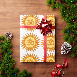 Papel De Regalo Símbolo Om en diseño hindú espiritual de sol radia