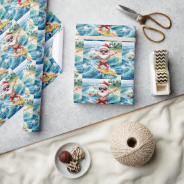 Papel De Regalo Surfing Santa está en una gran ola en Hawaii