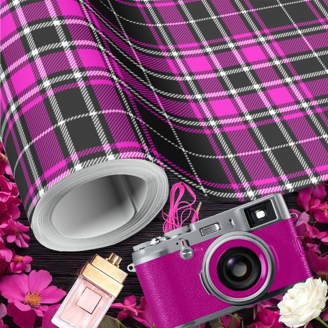 Papel De Regalo Tartán - Blanco rosado-negro-caliente (Tartan - Black-Hot Pink-White Wrapping Paper by Leapfroglisics Shop)