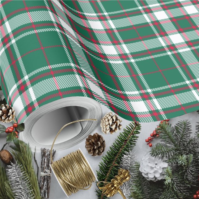 Papel De Regalo Tartán - Blanco verde y rojo (Tartan - Green White and Red Wrapping Paper Rolls by Leapfroglisics Shop)