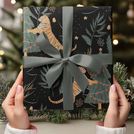 Papel De Regalo Tigre navideño vintage con árbol de Navidad negro