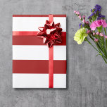 Papel De Regalo Tiras horizontales anchas rojas y blancas<br><div class="desc">Papel de envolver a rayas horizontales y rojas en blanco y rojo</div>
