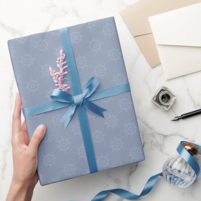 Papel De Regalo Tonal Ships Wheel on Light Gray Blue (Regalar)