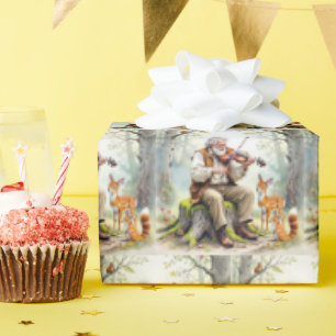 Papel De Regalo Viejo jugando un pivote en el bosque