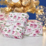 Papel De Regalo Vintage Pink Christmas Tree & Gifts Pattern<br><div class="desc">El hotel ofrece una variedad excelente de instalaciones recreativas,  incluyendo masajista. Haz que tus regalos destaquen bajo el árbol con un toque de nostalgia. Esta es la temporada de la elegancia vintage - ¡envuélvala con estilo!</div>