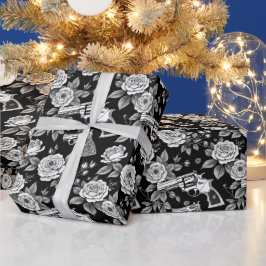 Papel De Regalo Vintage Revolver Ilustracion floral blanco negro