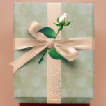 Papel De Regalo Vintage Victorian Smokey Green Faded Damask<br><div class="desc">Antiguo antiguo de color humedecis verde vintage fondo de damasco descolorido. Perfecto para una casa de campo chic y rústica,  así como para una decoración suave y romántica. El papel para envolver es encantador para regalos románticos como bodas,  duchas y cumpleaños.</div>