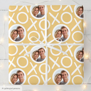 Papel De Regalo XOXO Abrazos y Besos 2 Foto Pincel Amarillo Script