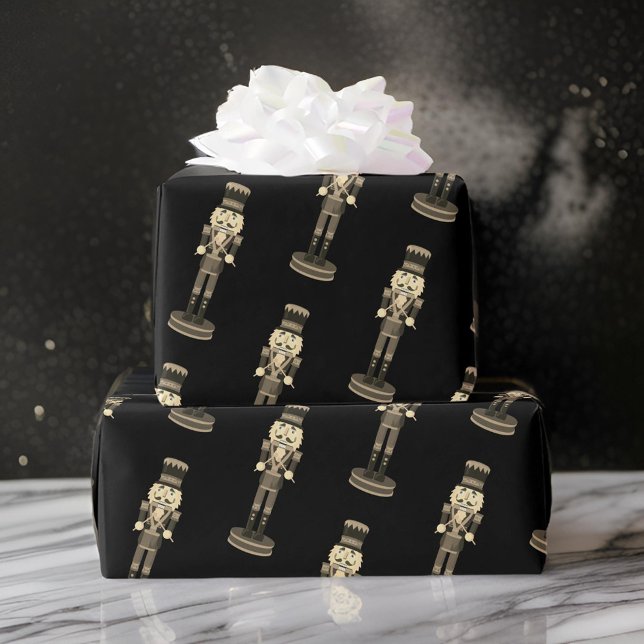 Papel de relleno para Navidades de cazabotas negro (Subido por el creador)
