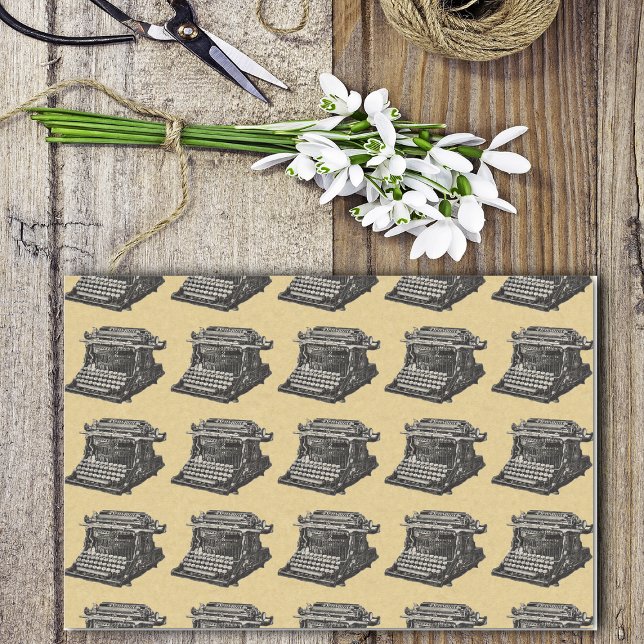 Papel De Seda Antigua vieja máquina de escribir de moda (Rows of manual black vintage old fashioned typewriters on tan wrapping tissue paper.)