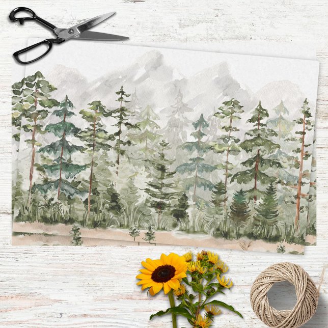 Papel De Seda Bosque acuático verde de pino en la montaña (In situ)