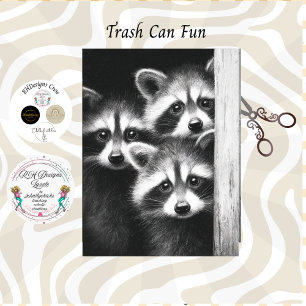 Papel De Seda Decoupage 3 Mapaches Espiando Puerta del Granero