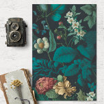 Papel De Seda Decoupage vintage Dark Florals<br><div class="desc">Hermoso y dramático diseño floral sobre un fondo oscuro.</div>