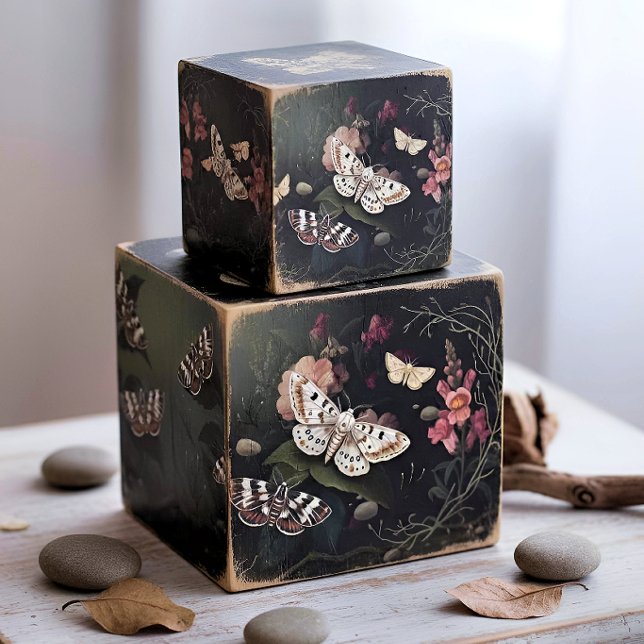 Papel De Seda Decoupage Woodland Moth Illustration (Subido por el creador)