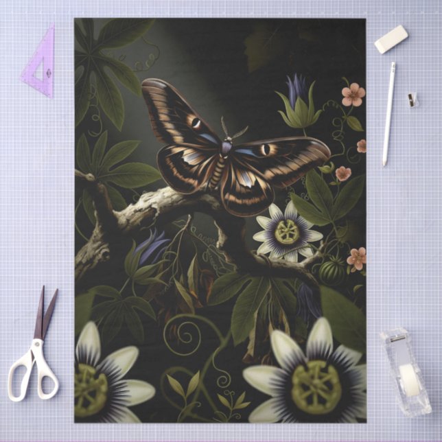 Papel De Seda Decoupage Woodland Moth Illustration (Artesanía)
