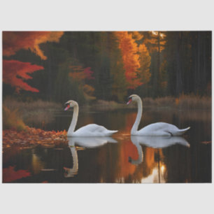 Papel De Seda Graceful White Swans Gliling a lo largo del estanq