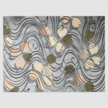 Hojas con forma de corazón en el agua