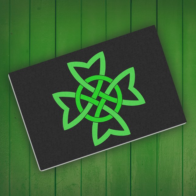 Papel De Seda Knot celta verde irlandesa (Irish Celtic knot in vibrant green on black on sheets of tissue paper.)