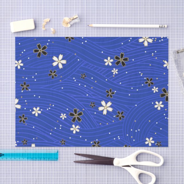 Papel De Seda Líneas onduladas, adornadas con flores blancas y n (Artesanía)