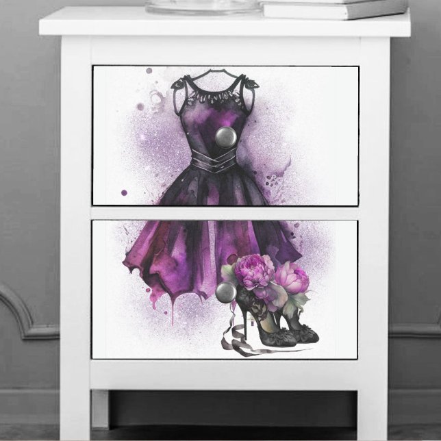Papel De Seda Moda del gótico | Vestido morado con tacones altos (Subido por el creador)