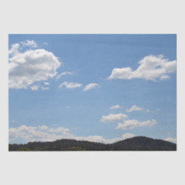 Papel De Seda Paisaje con colinas verdes, árboles y nubes