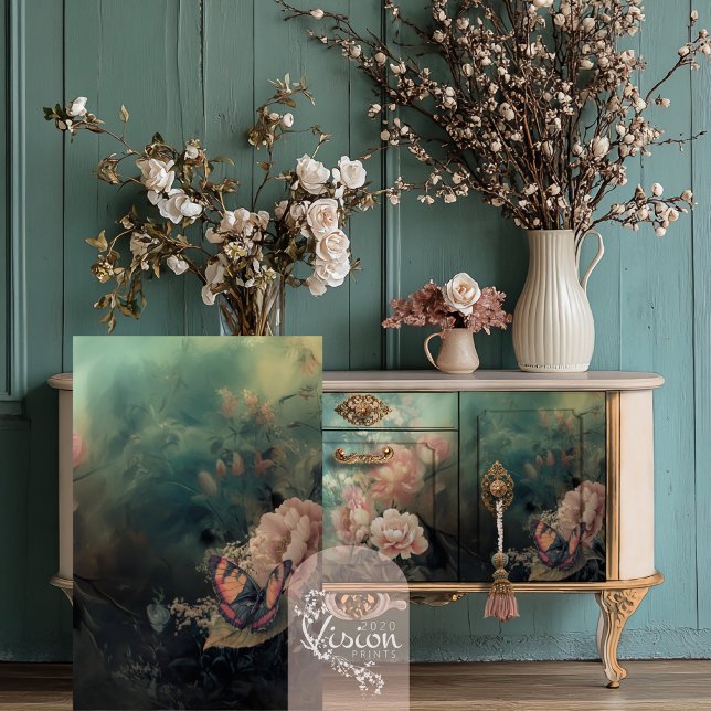 Papel De Seda Romance de Jardín, Mariposa y Floral (Garden Romance, Moody Ethereal Butterfly and Peony Floral, Decoupage Tissue Paper, 2020visionprints)