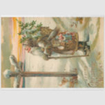 Papel De Seda Vintage Gold Father Christmas in Snow<br><div class="desc">El viejo mundo de ricas alturas,  Padre Christmas,  parado en la nieve en una encrucijada con su personal caminando y su bolsa llena de juguetes y un árbol de Navidad. "Deseos de Navidades amorosos" en escritura dorada. Adecuado para desconexión de vacaciones o proyectos de construcción.</div>