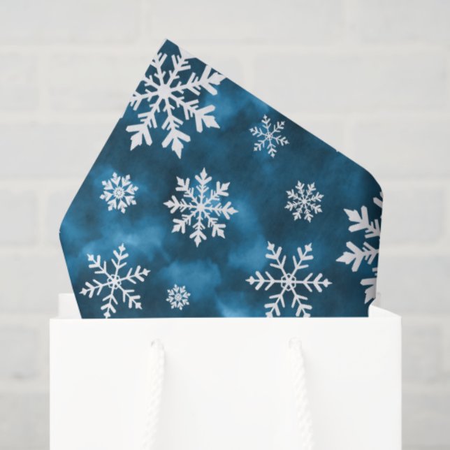 Papel De Seda White Snowflakes Pattern On Blue Cool Winter (Bolsa de regalo)