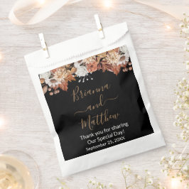 Papel Floral otoño en bolsa de favores negros