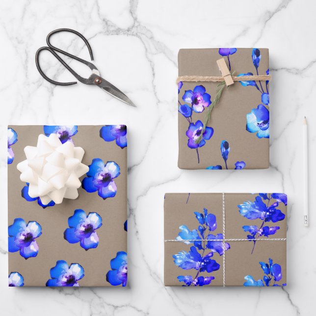 Papel kraft rústico Petales de flores azules de co (Anverso)